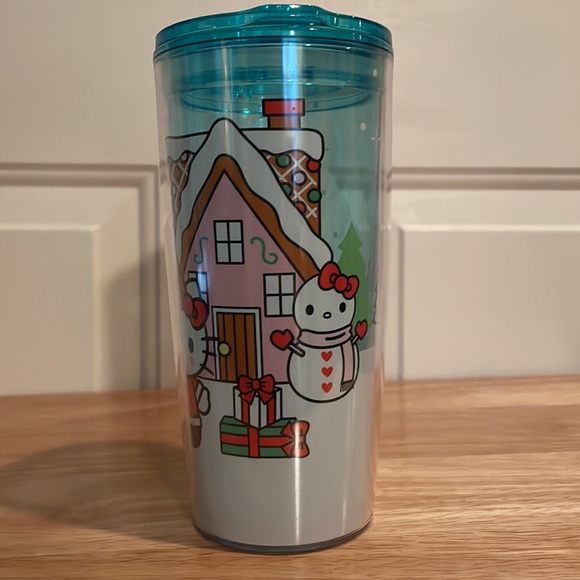 Hello Kitty Christmas/Holiday/Winter 20 oz hard plastic tumbler/cup-NEW - Picture 2 of 10